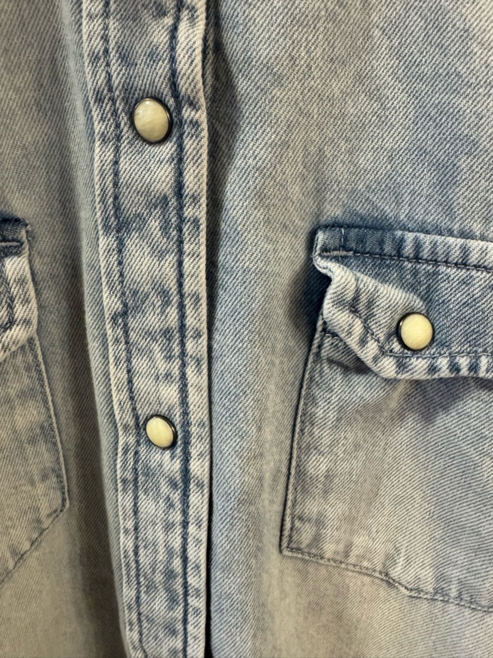 Lucky Brand | Button Front Denim Western Jean Collar Shirt - Picture 4 of 6